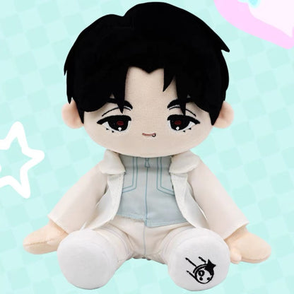 Alien Stage 20cm Seated - Plush Doll